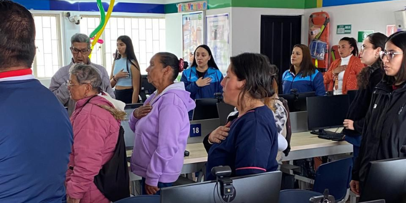 Gobernador Jorge Rey celebra la entrega de 20 Centros Interactivos Digitales en Cundinamarca

