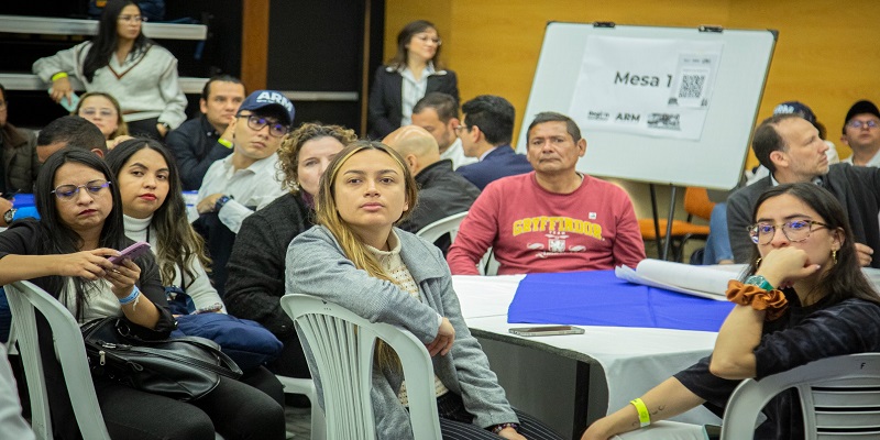 Gobernación y Región Metropolitana buscan soluciones colectivas para la movilidad en Cundinamarca