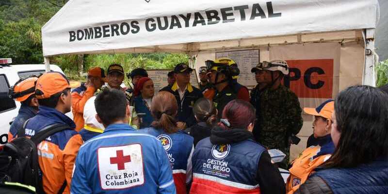 Gobernador declara calamidad pública y urgencia manifiesta para atender emergencia en Quetame