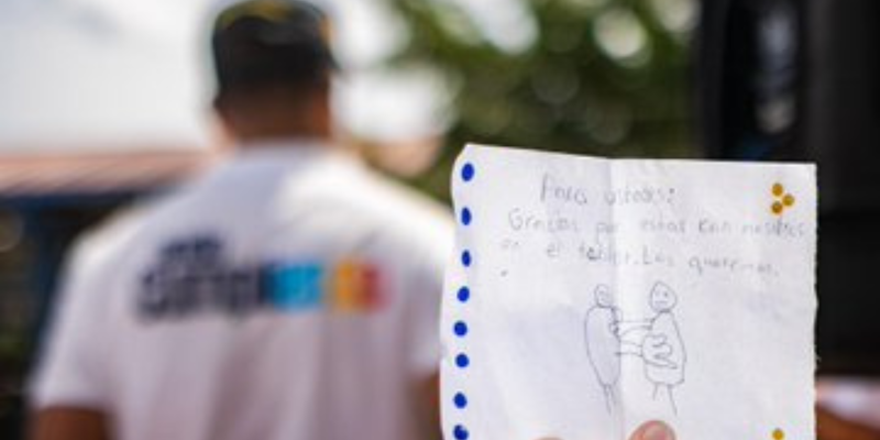 Gobernador Jorge Rey anuncia licitación para la primera fase de construcción de viviendas en Medina y Paratebueno