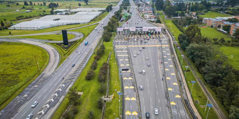 &ldquo;La decisión de pico y placa contra vehículos no matriculados en Bogotá es discriminatoria y parte de un análisis superficial y poco riguroso de las cifras&rdquo;: gobernador de Cundinamarca responde a Bogotá

