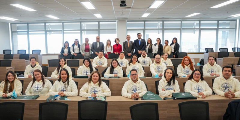 21 comisarios de familia inician especialización en Derecho de Familia en el Externado





