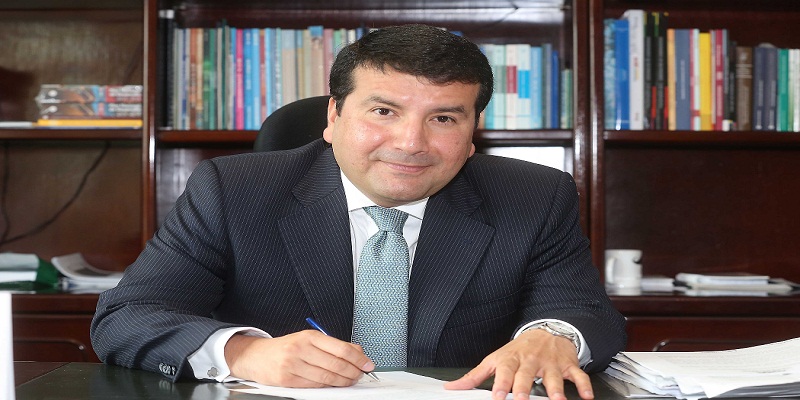 Secretario de Hacienda de Cundinamarca asume como alcalde encargado de El Rosal



































































