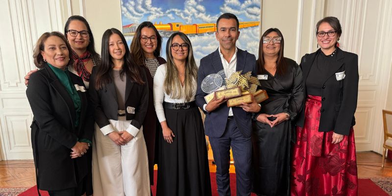 CundiEscarabajos al Cole recibe Mención de Honor en el Premio Nacional de Alta Gerencia 2025





