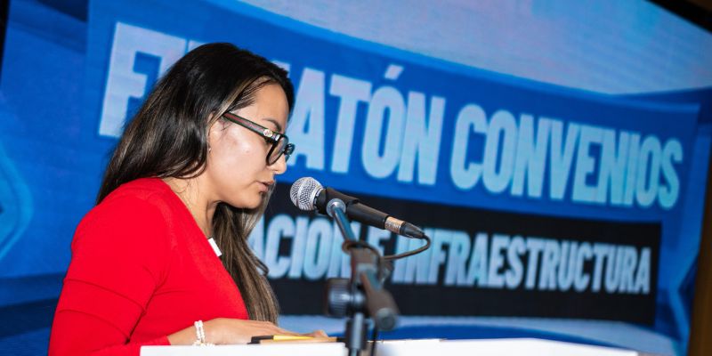 Gobernador Jorge Rey lidera firma de convenios por más de $8.900 millones para dotar a hospitales y centros de salud