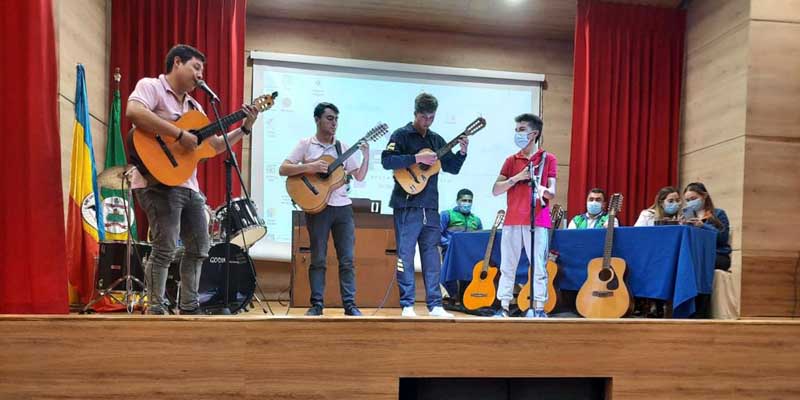 Tres municipios de sexta categoría beneficiados con instrumentos musicales




