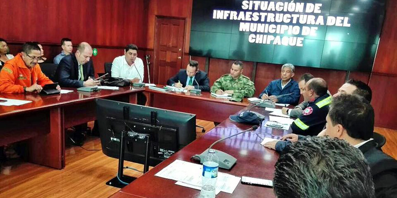 Administración departamental evalúa situación de riesgo por deslizamiento en Chipaque 











































