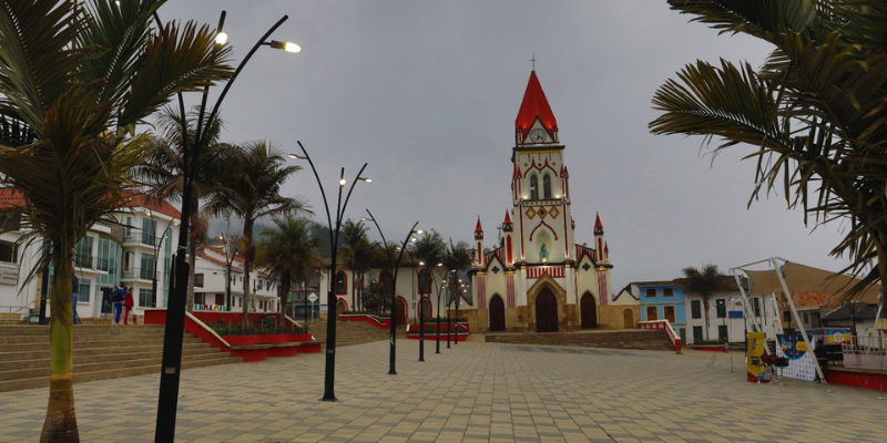 Gobernación radicará proyecto para reubicar viviendas afectadas por la temporada de lluvias en Chipaque y Cáqueza