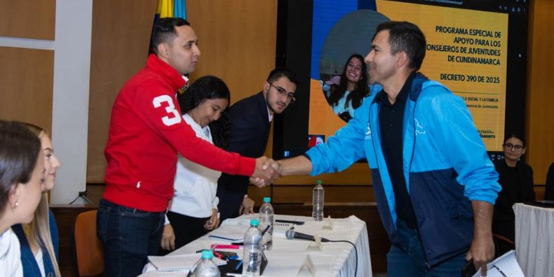 Consejeros juveniles departamentales y municipales serán beneficiados mediante programa especial de apoyos