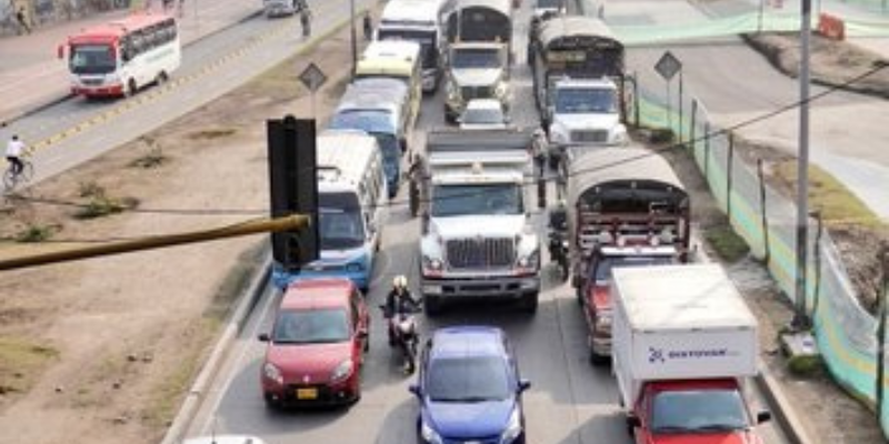 Para la operación éxodo se recomienda a los viajeros, que saldrán por la Autopista Sur, tomar vías alternas