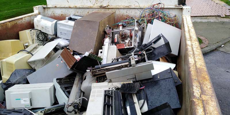 Exitosa jornada de recolección de residuos eléctricos y electrónicos























































