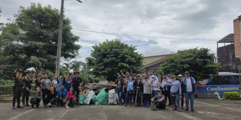"Guardianes de la Felicidad" transforma a Cundinamarca: 3 toneladas de residuos retirados y 1.5 de alimento entregado en 2025