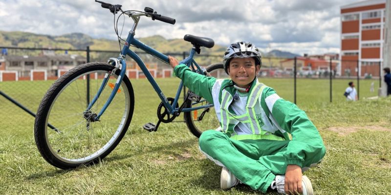 CundiEscarabajos al Cole recibe Mención de Honor en el Premio Nacional de Alta Gerencia 2025





