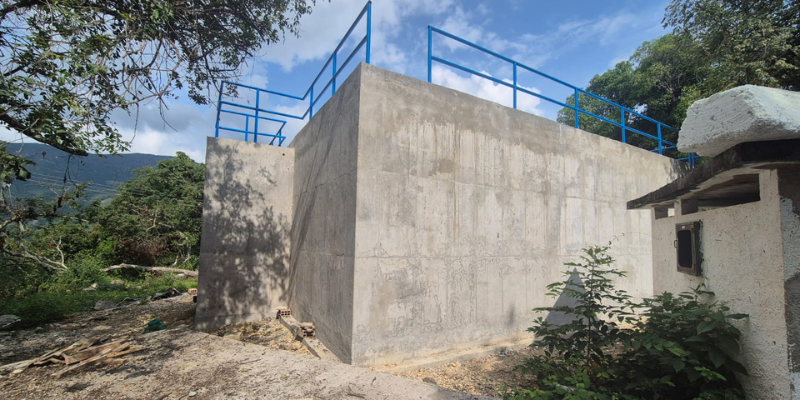 Apulo tendrá agua potable continua por primera vez. Las obras avanzan al 80%

