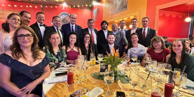 Secretaría de Transformación Digital recibió cuatro reconocimientos en la 7.&ordf; Gala Dínamo 2025 por su liderazgo en innovación y seguridad digital

