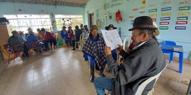 Avanza modernización de la Red de Bibliotecas Públicas de Cundinamarca con tecnología y estímulos

