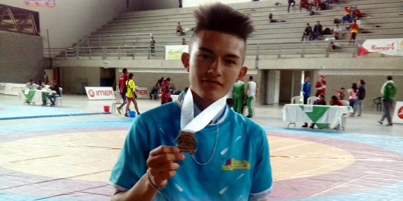 Medalla de bronce en lucha obtuvo joven cundinamarqués en Medellín




