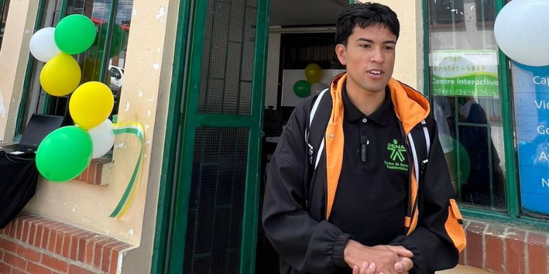 Centro Interactivo de Albán recibe 15 equipos de última tecnología y se consolida como nodo de inclusión digital

