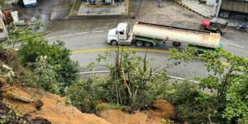 &ldquo;La crisis se agrava minuto a minuto&rdquo;: Gobernador Rey denuncia que municipios del corredor de la vía al Llano están prisioneros en medio de la emergencia
